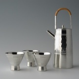 Pewter Lidded Decanter and Sake Cup Set: Diamond Pattern