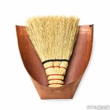 Brooms /  Whisk Broom & Dustpan (small)